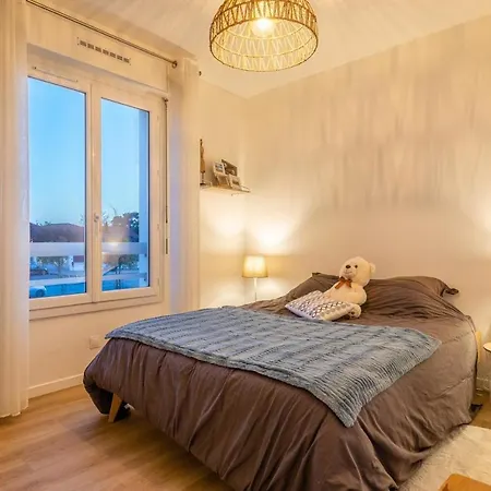 アパート Bright 42M For 4 With Balcony In Anglet