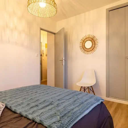 Bright 42M For 4 With Balcony In Anglet アパート アングレット